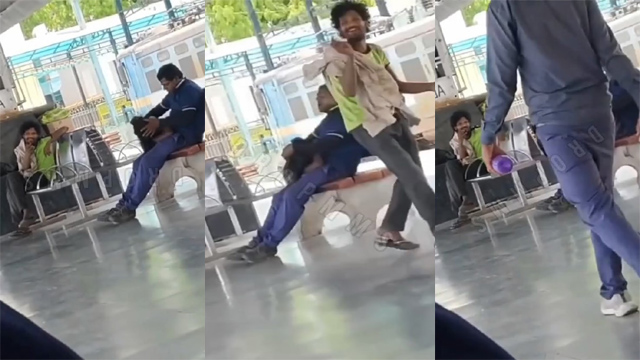 Indian Crazy Guy Getting Blowjob In – Railway Station In Public Capchar