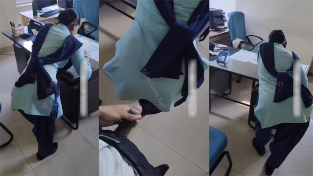 Flash Dick Infront Of Multiple Girls In Public Porn Video