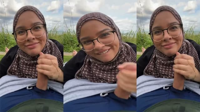 Desi Hijabi Babe – Park Sucking Big Cock MMS